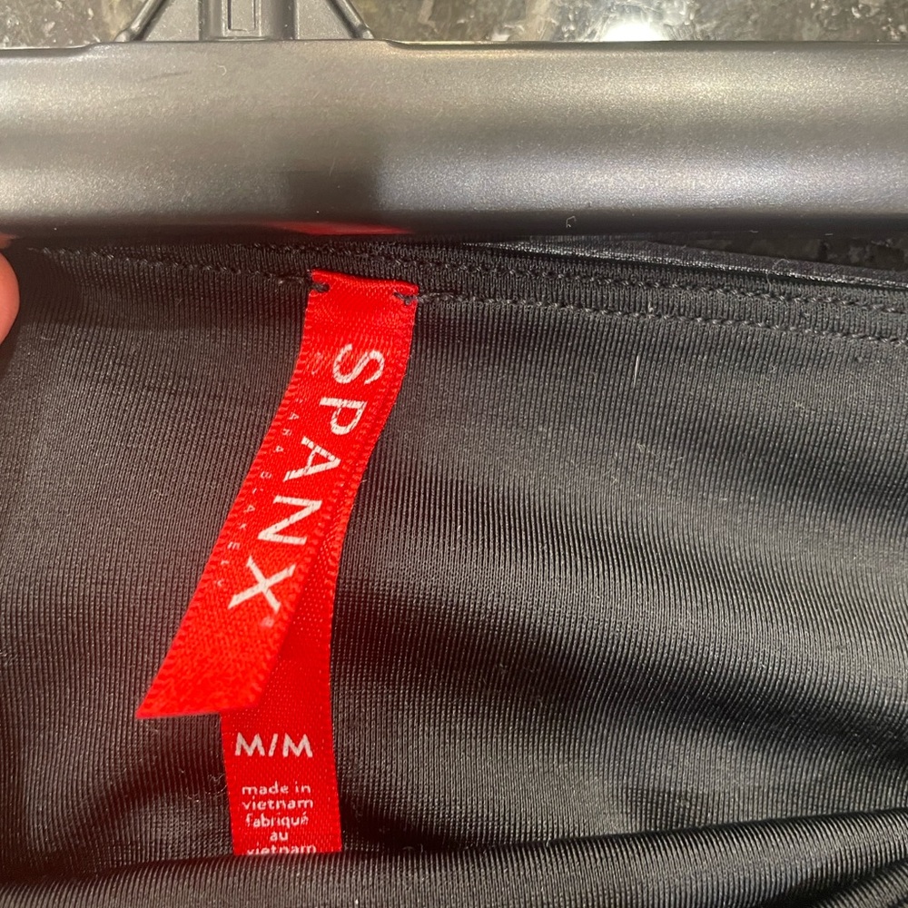 Spanx Faux Leather Moto Leggings Black S SPANX - Picture 6 of 6